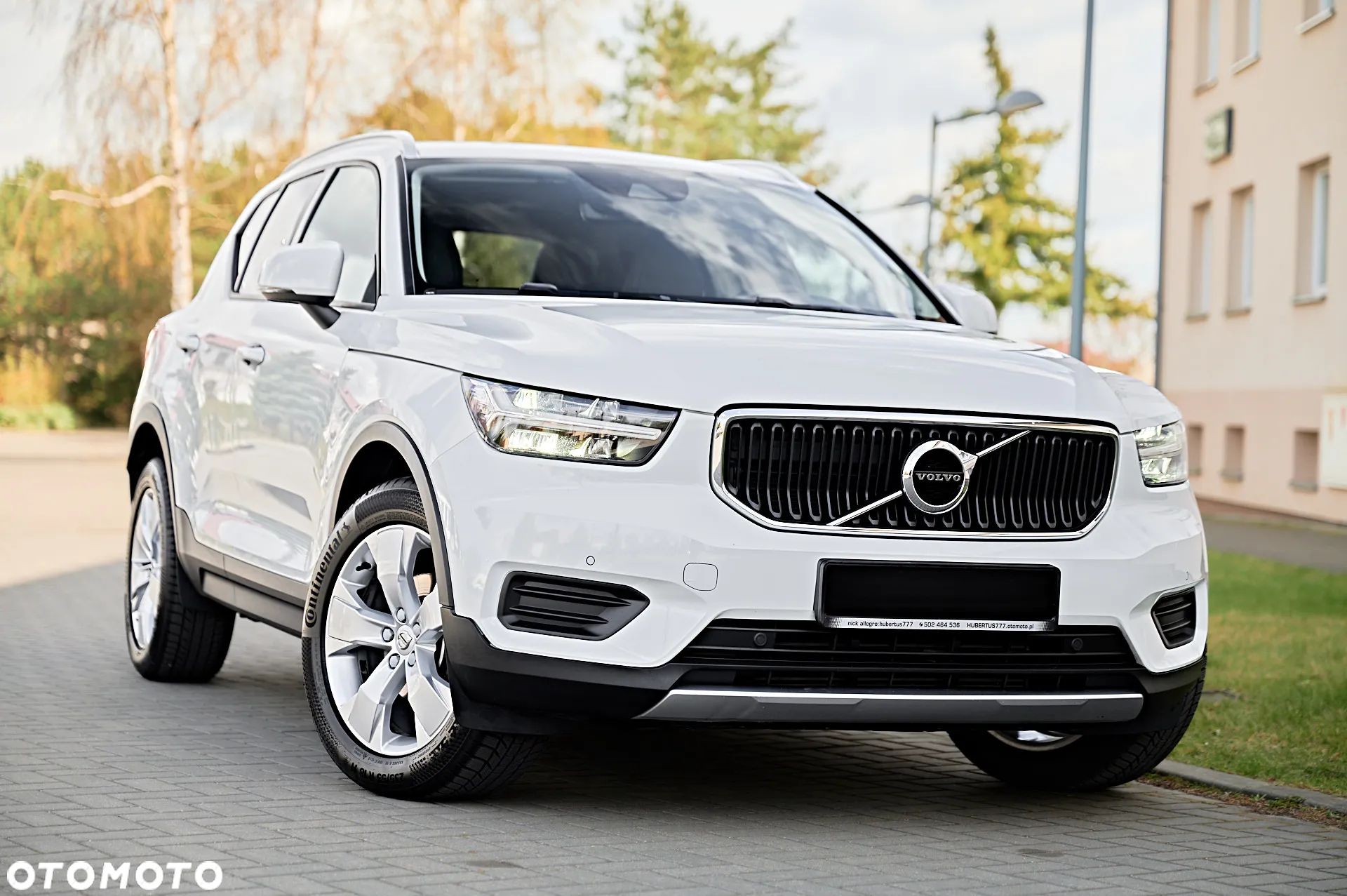Volvo XC 40 T3 Momentum Pro - 1