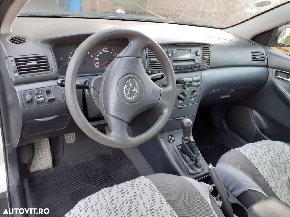 Toyota Corolla - 3