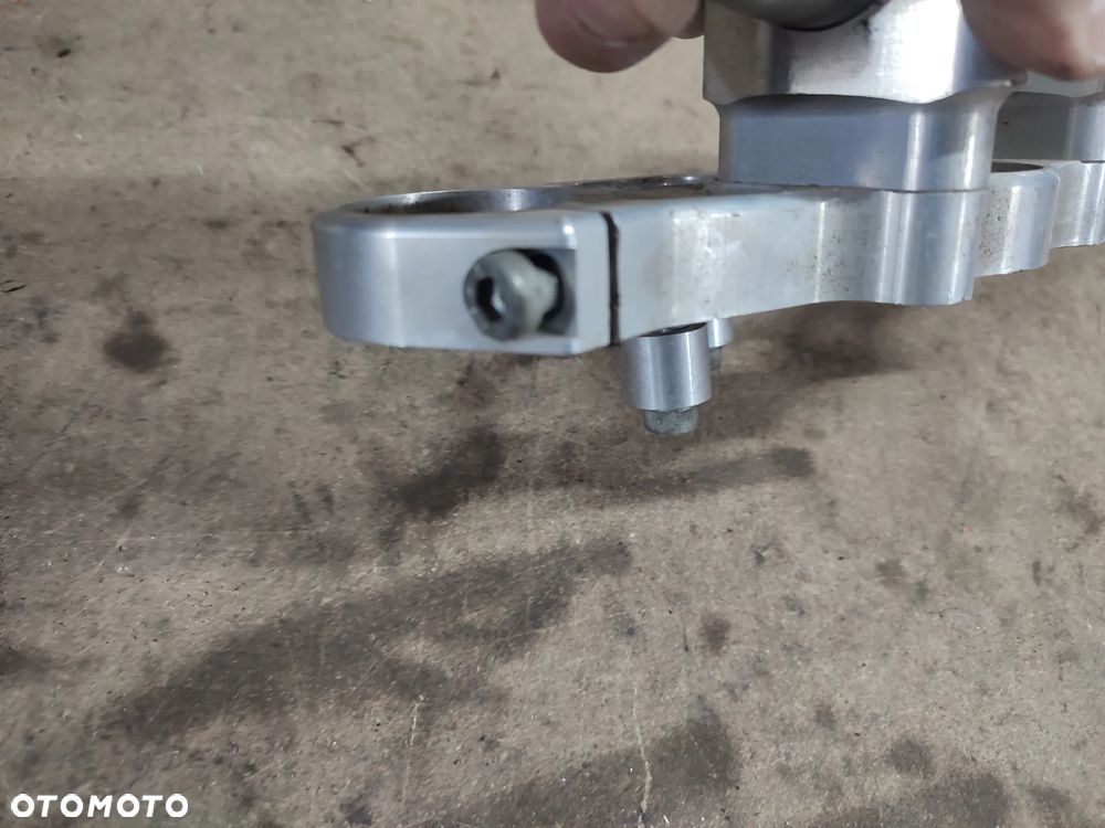 Półka górna, kierownica, risery ABM Yamaha R6 - 5