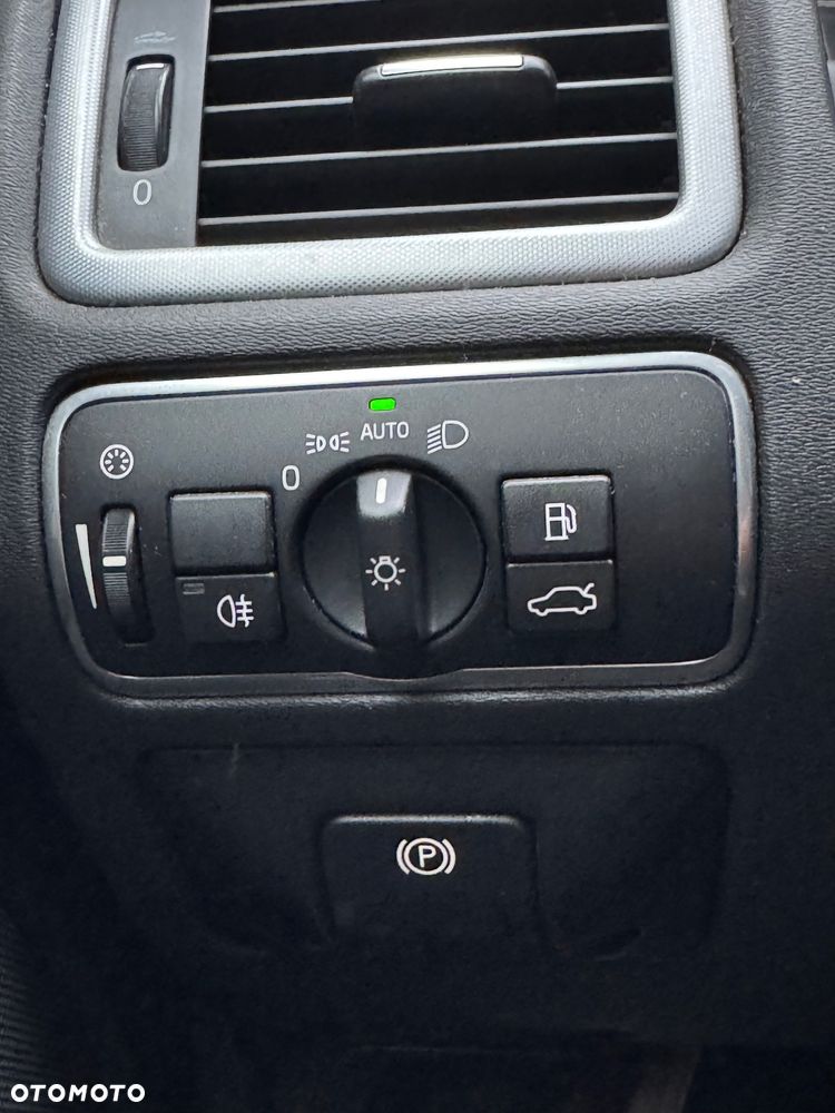 Volvo V70 T5 Drive-E Momentum - 9