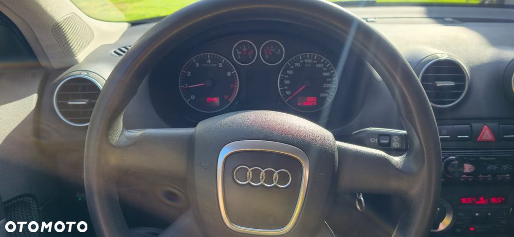 Audi A3 Sportback 1.6 Ambition - 13