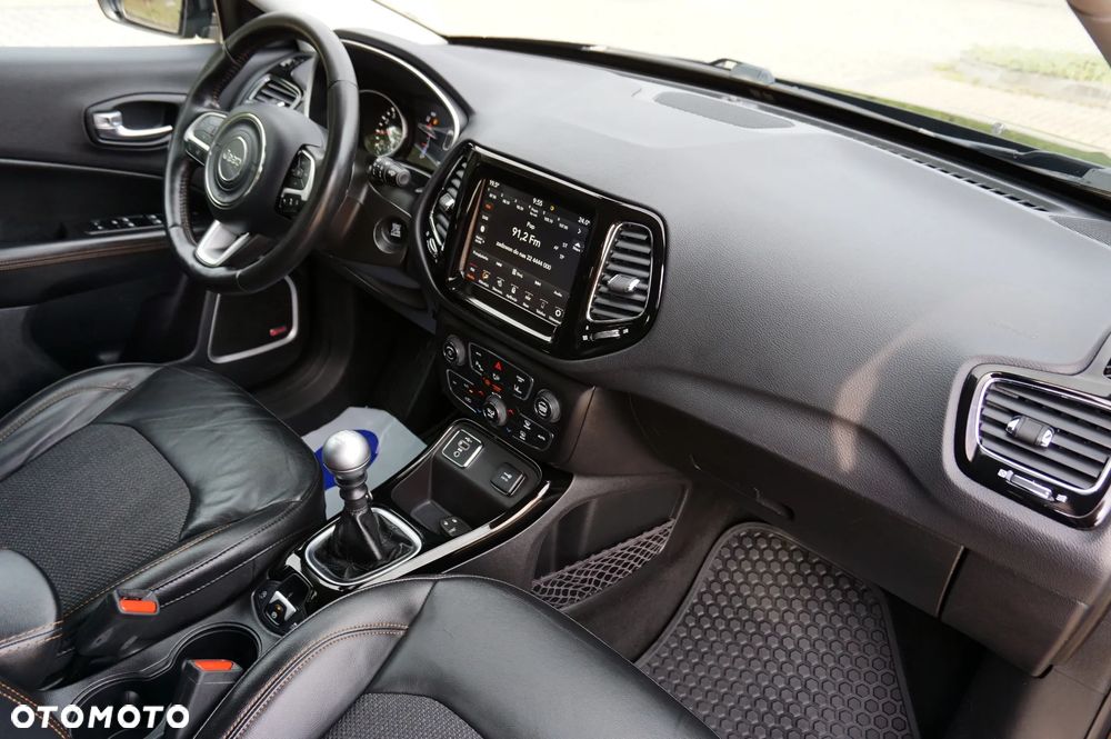 Jeep Compass 1.4 TMair Limited FWD S&S - 27