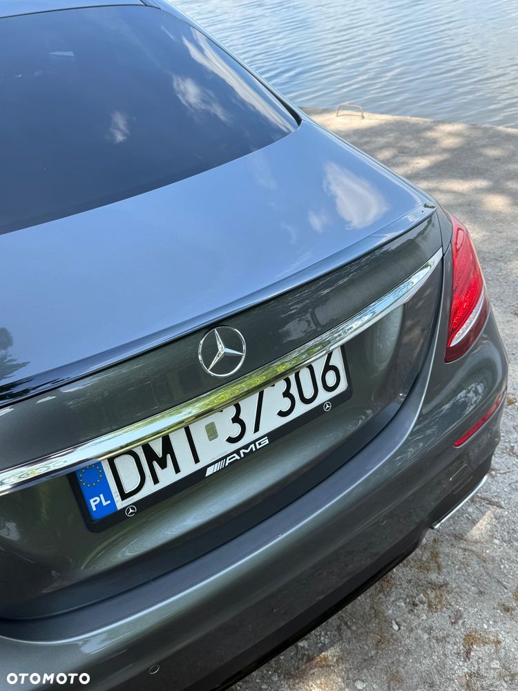 Mercedes-Benz Klasa E 220 d 9G-TRONIC - 4