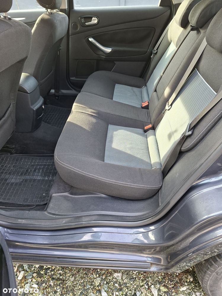 Ford Mondeo 1.8 TDCi Titanium X - 8