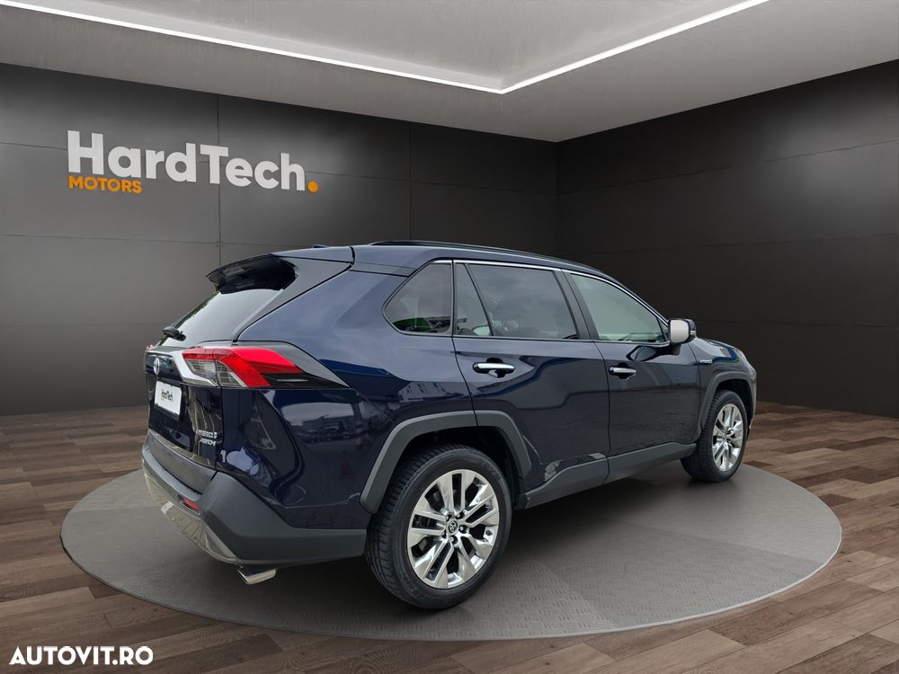 Toyota RAV4 - 5