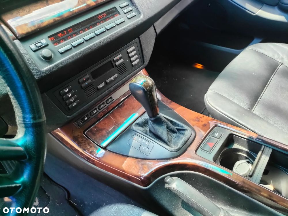 BMW X5 3.0 i - 12