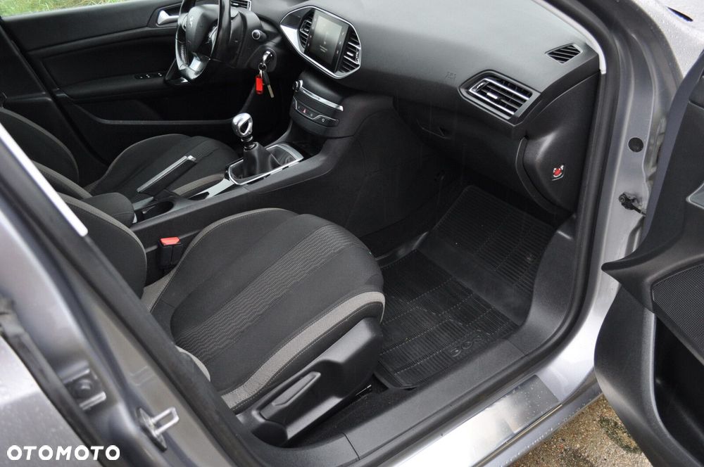 Peugeot 308 - 9