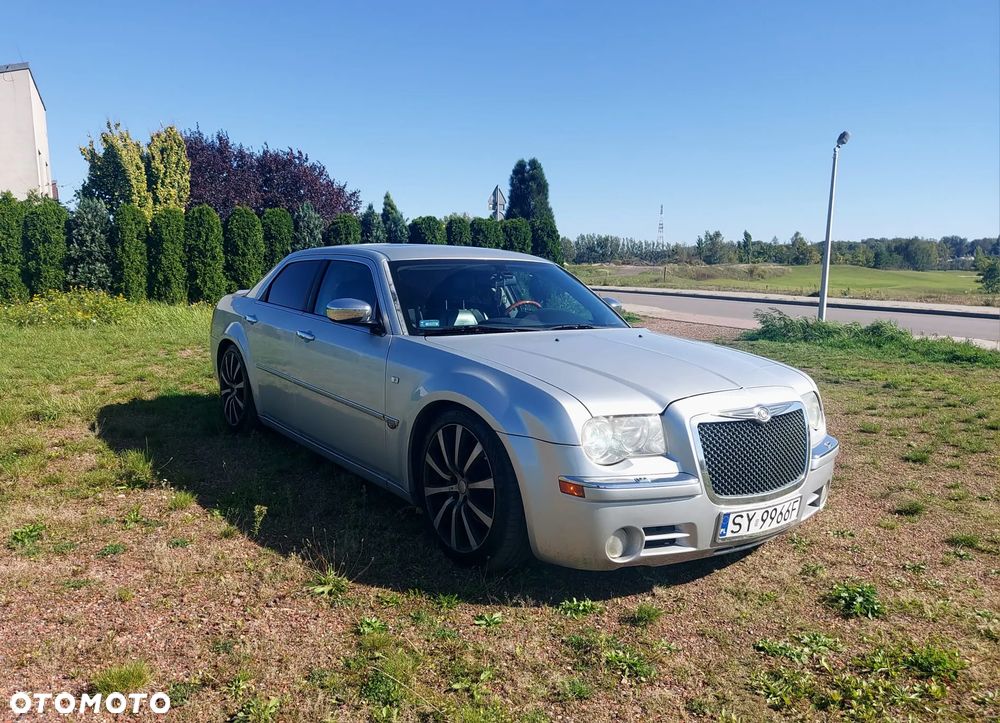 Chrysler 300C 3.5 V6 - 7