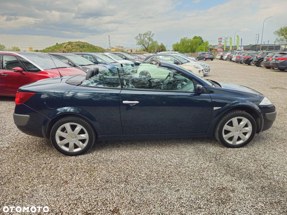 Renault Megane 1.6 Avantage - 21