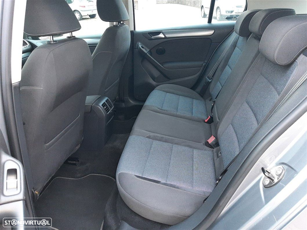 VW Golf - 13
