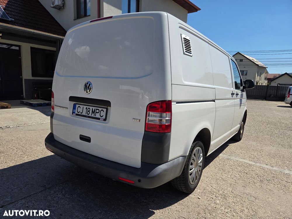 Volkswagen Transporter - 3