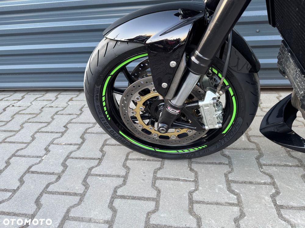 Triumph Speed Triple - 16