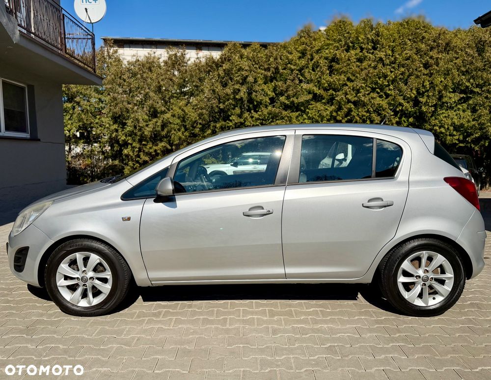 Opel Corsa 1.4 16V Edition - 1