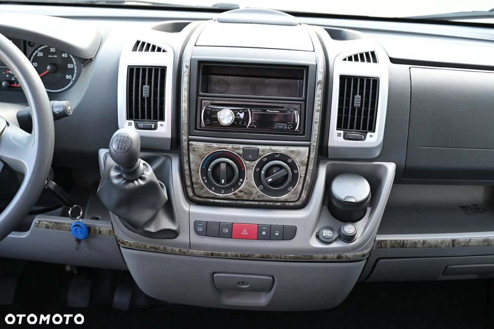 Fiat Ducato Eura Mobil Terrestra 590 - 29