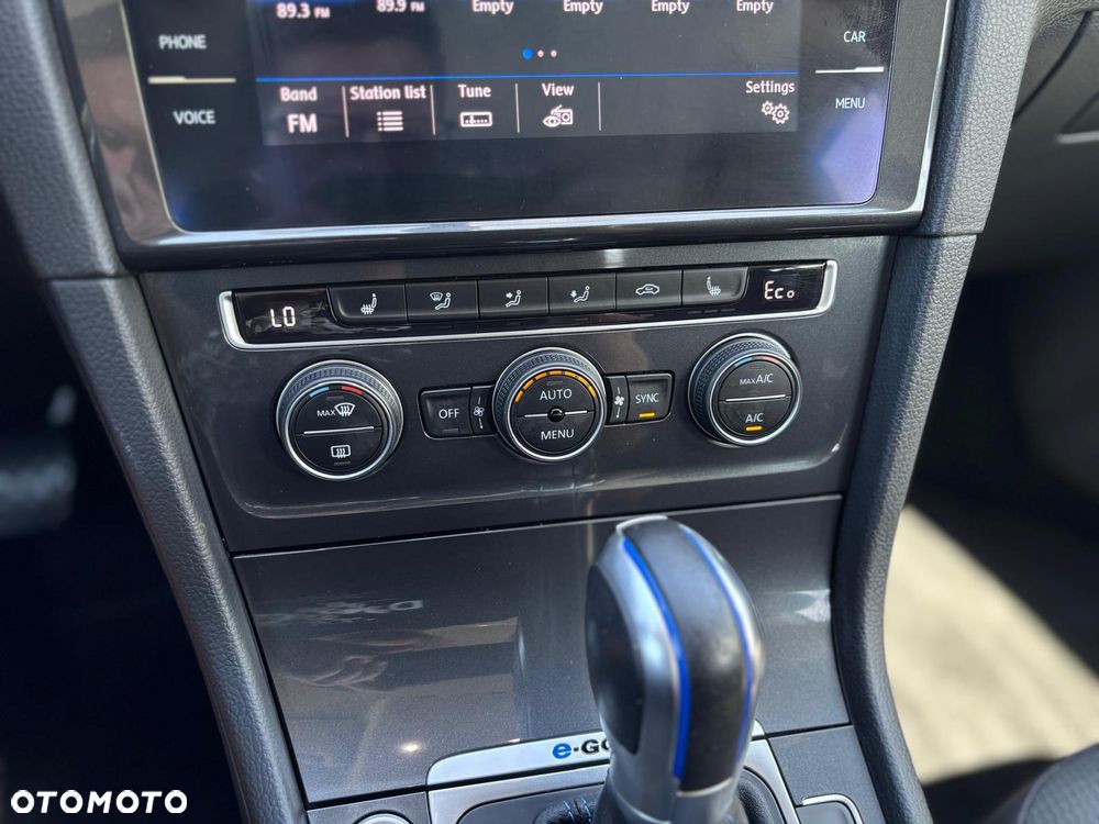 Volkswagen Golf e-Golf - 30