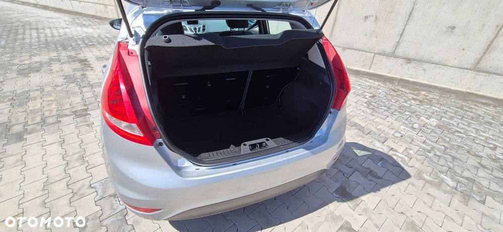 Ford Fiesta 1.25 Ambiente - 21