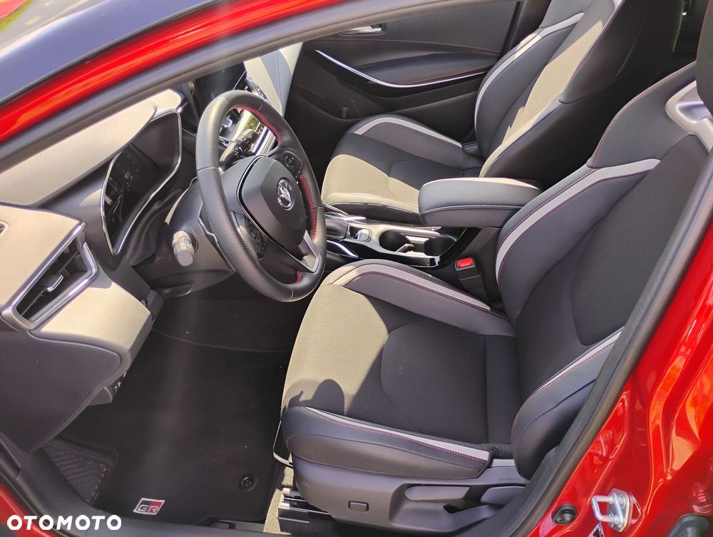 Toyota Corolla 2.0 Hybrid GR Sport Dynamic - 5
