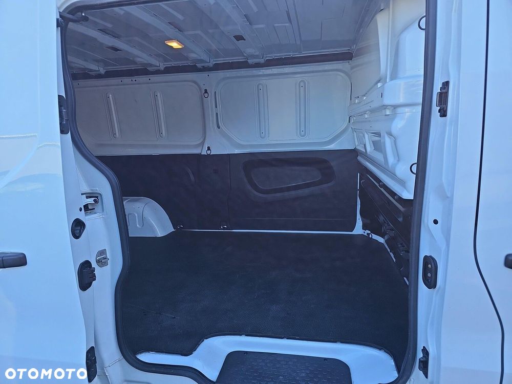 Renault Trafic - 26
