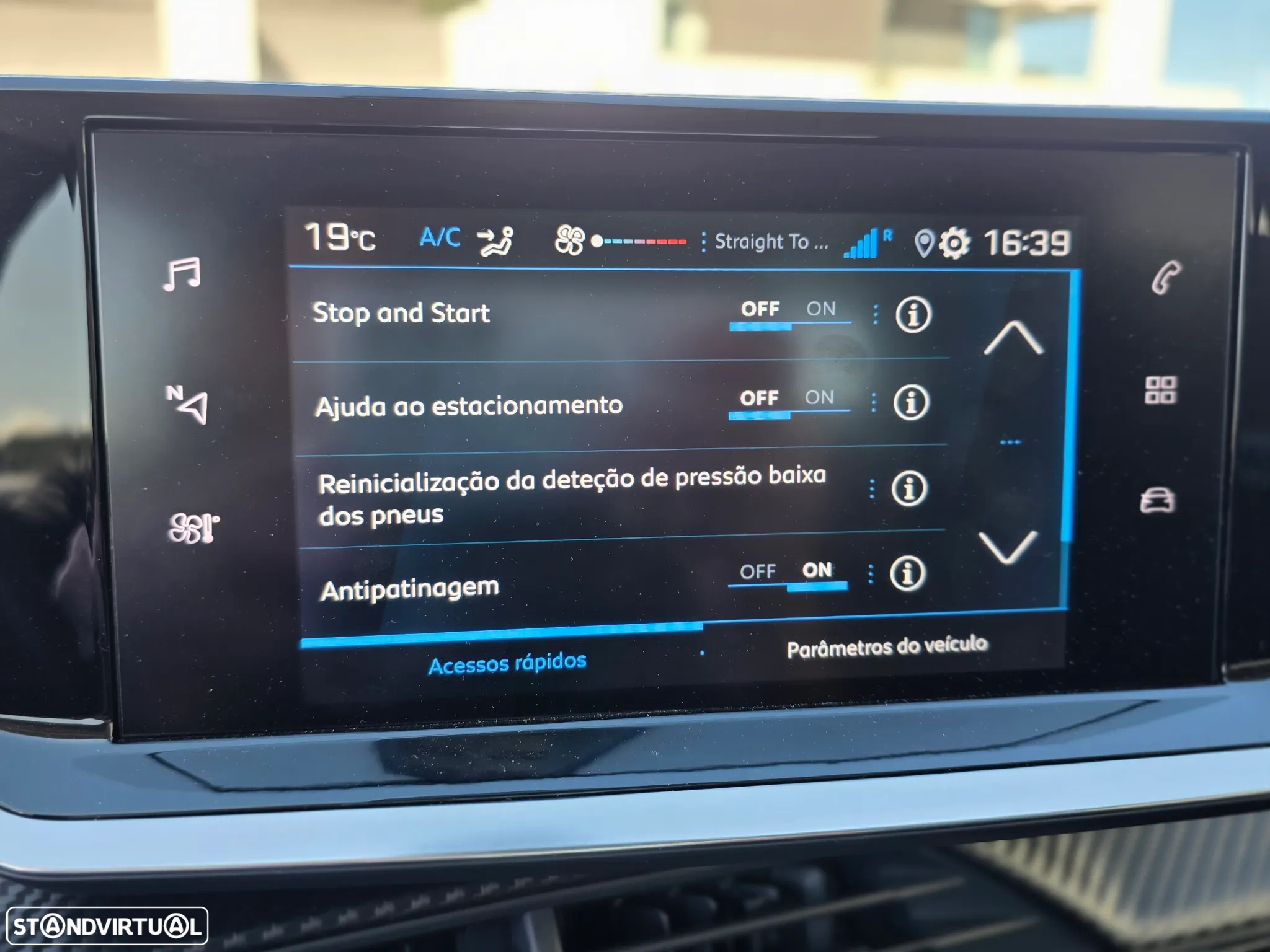 Peugeot 208 1.2 PureTech Active - 21