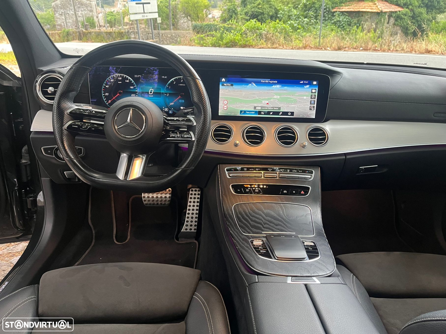 Mercedes-Benz E 300 de AMG Line - 12
