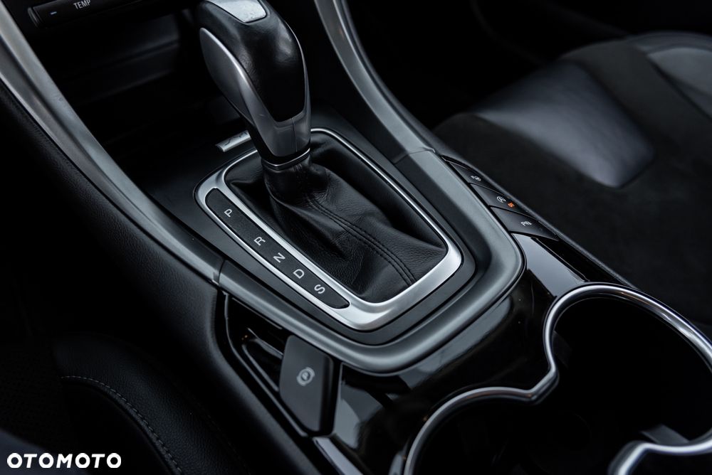 Ford Mondeo 2016