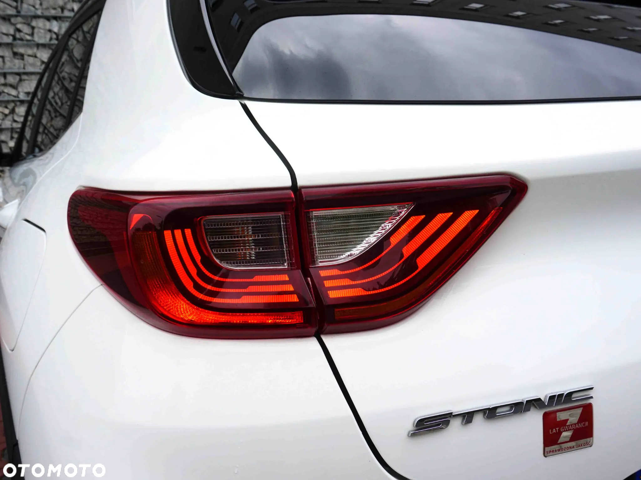 Kia Stonic 1.0 T-GDI L - 13