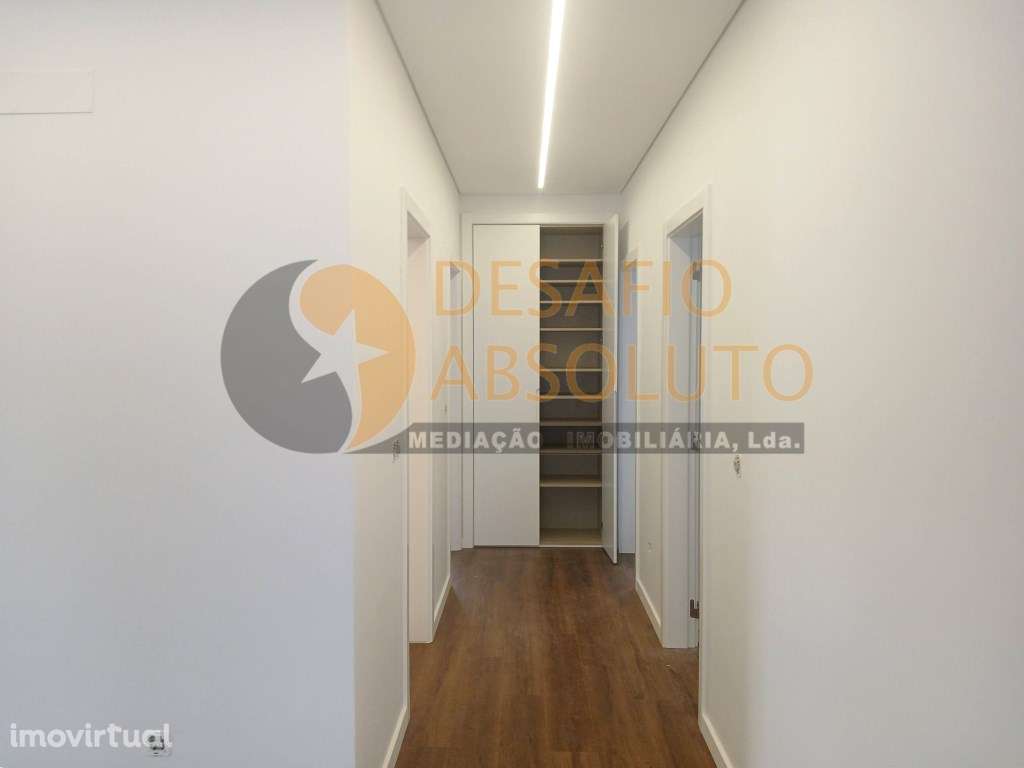 MORADIA T4 NOVA - FERNÃO FERRO - Grande imagem: 5/16