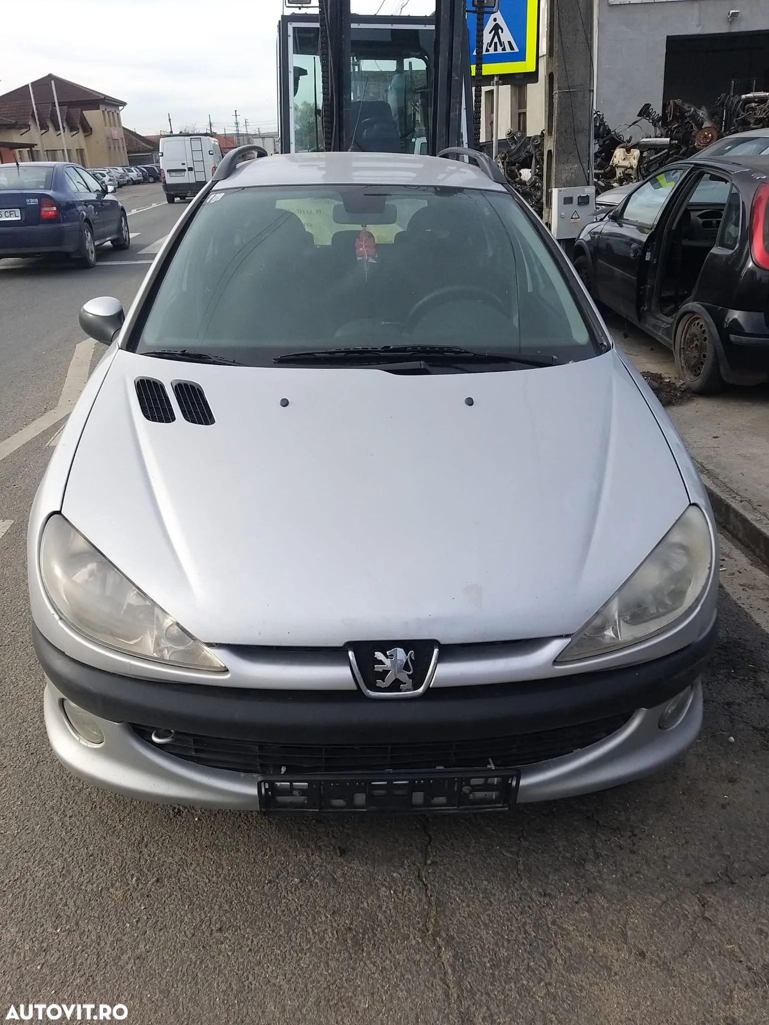 Dezmembram Peugeot 206SW din 2003, 2.0HDI, 110CP - 1
