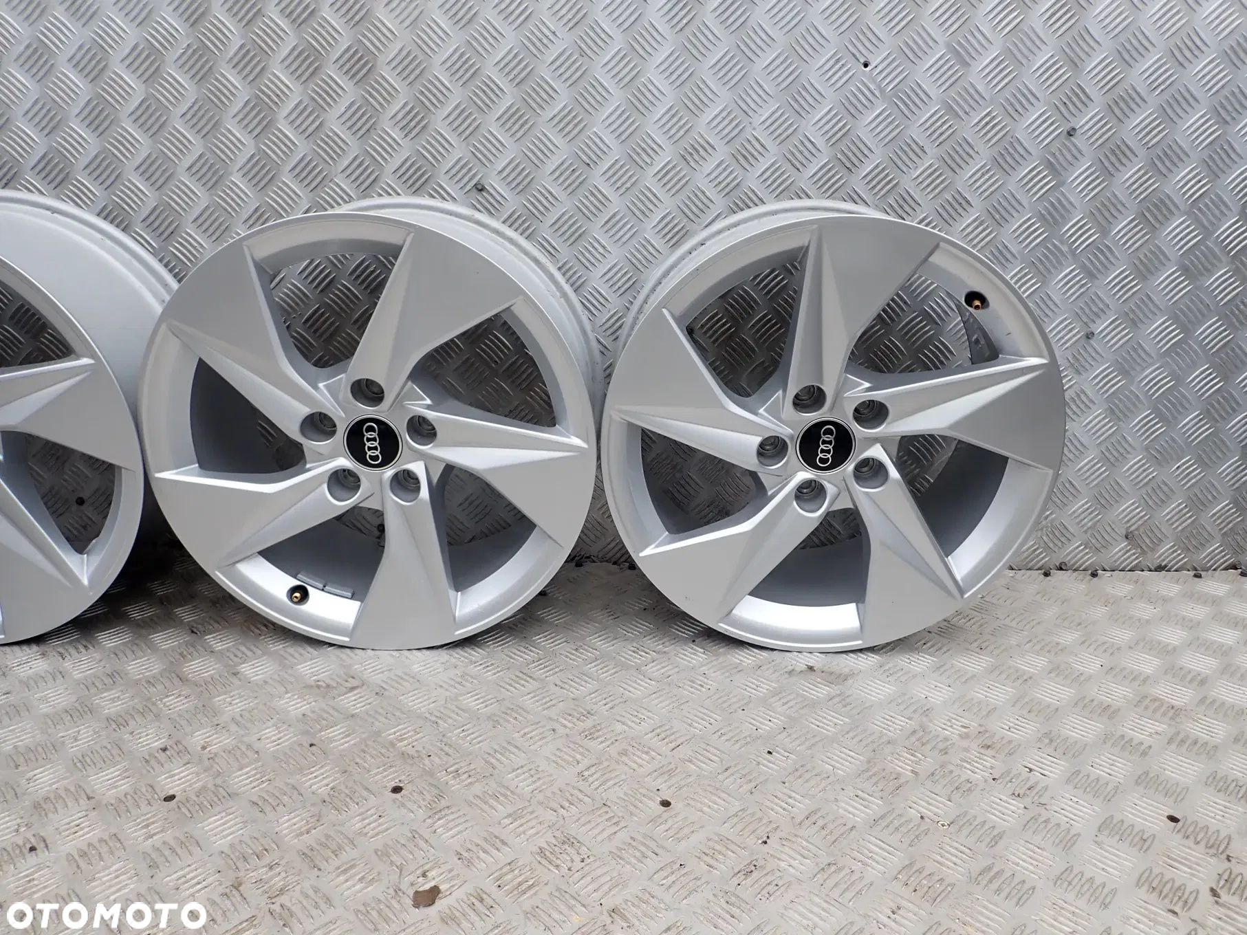 FELGI ALUMINIOWE 17 5x112 AUDI A3 S3 8Y NAJNOWSZY MODEL 8Y0601025A - 13