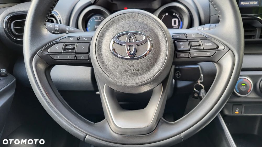 Toyota Yaris 1.5 Comfort - 25