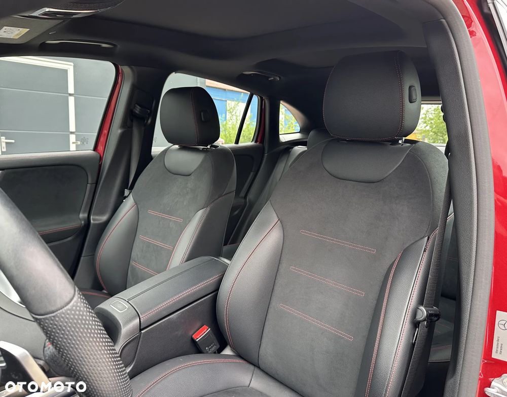 Mercedes-Benz GLA 200 AMG Line - 9