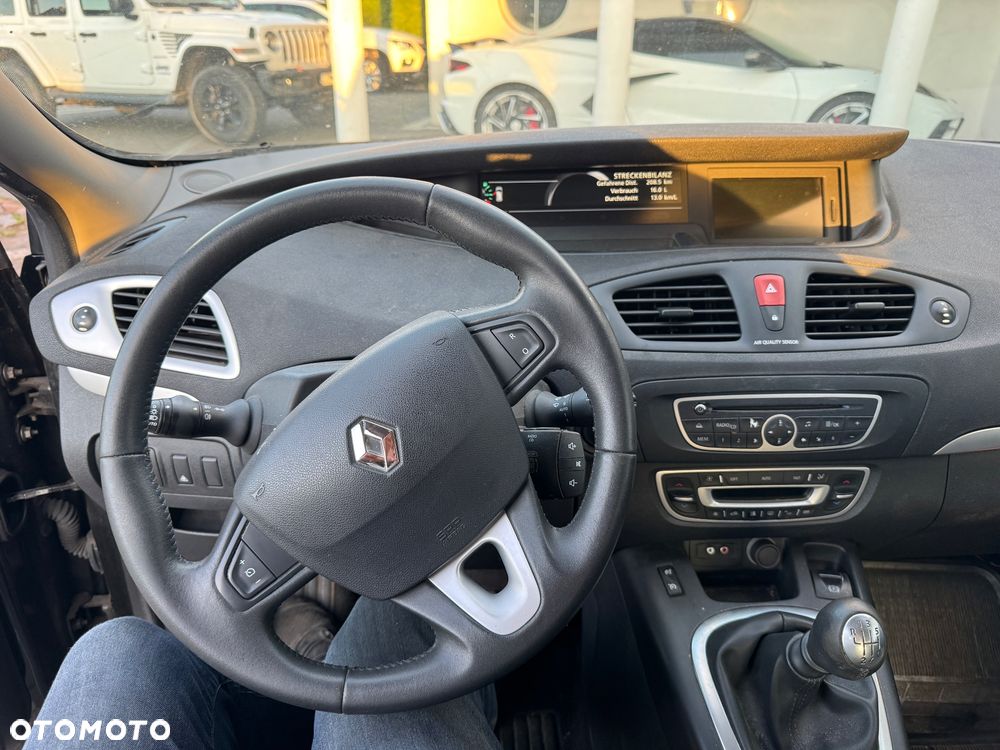 Renault Scenic - 6