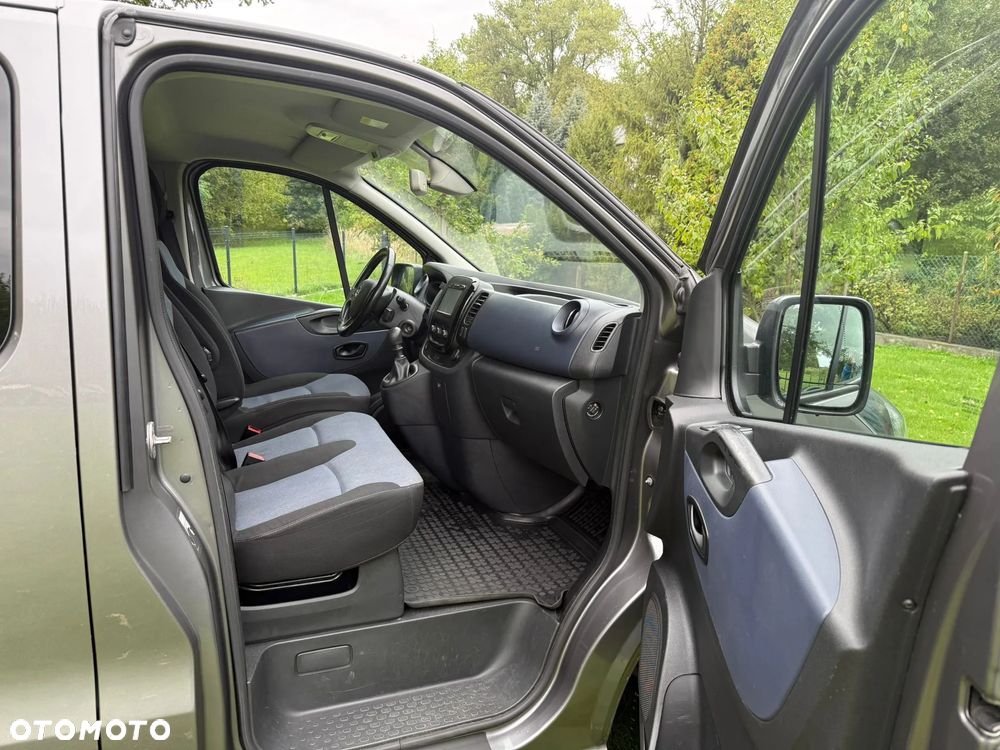 Opel Vivaro - 10