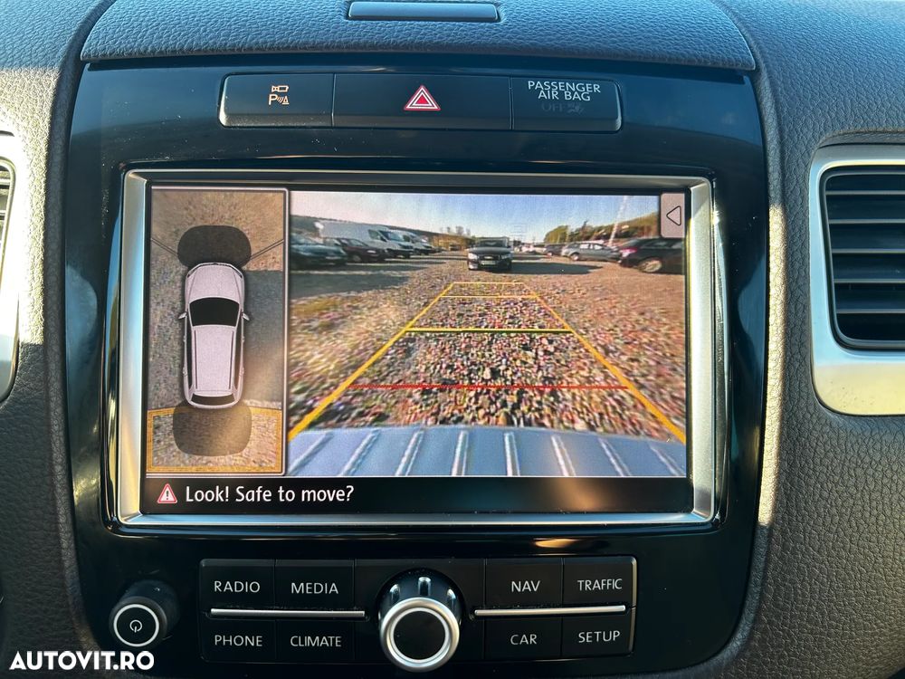 Volkswagen Touareg - 17