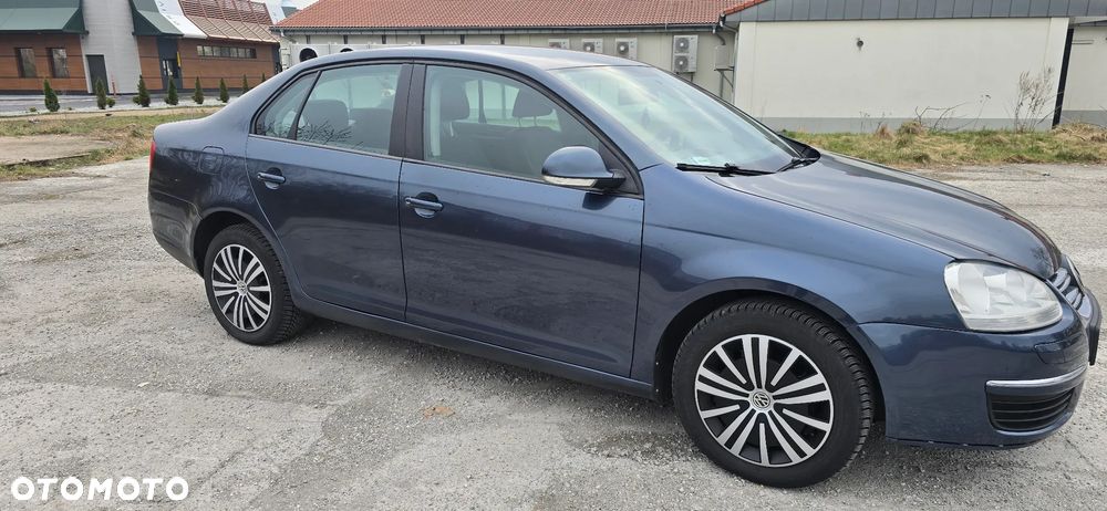 Volkswagen Jetta 1.9 TDI Trendline - 10