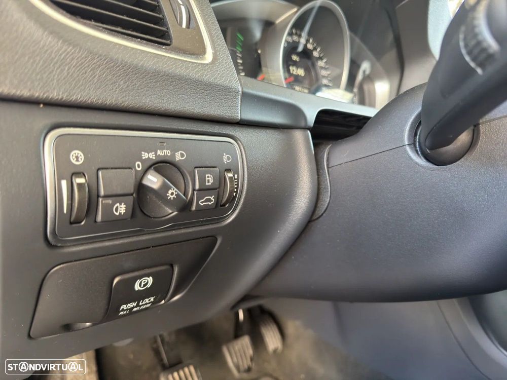 Volvo V60 1.6 D2 Momentum Eco - 15