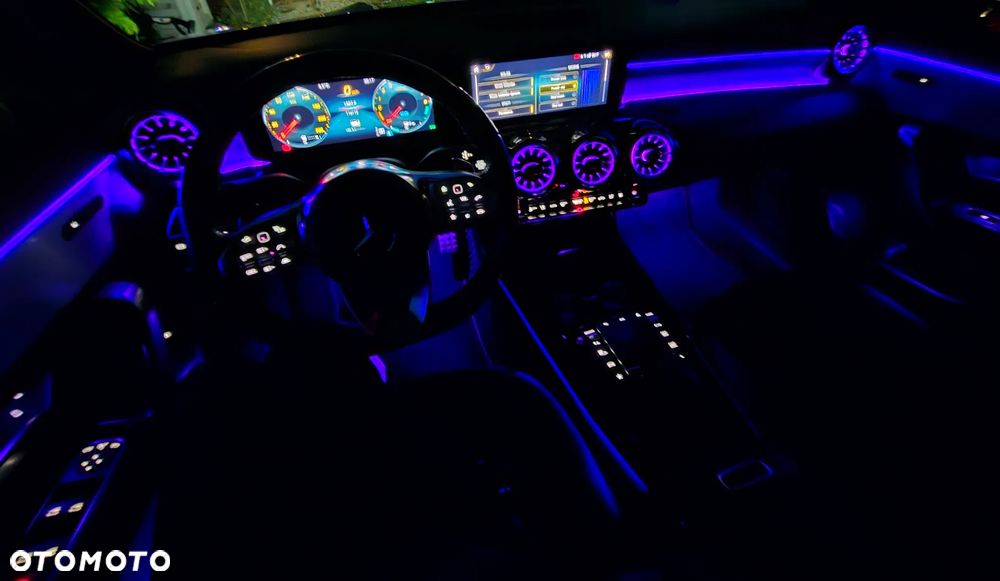 Mercedes-Benz CLA 250 e 8G-DCT AMG Line - 35