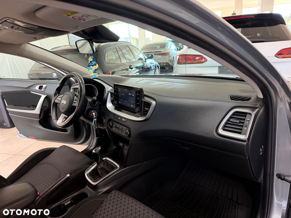 Kia XCeed 1.6 CRDi SCR L - 33