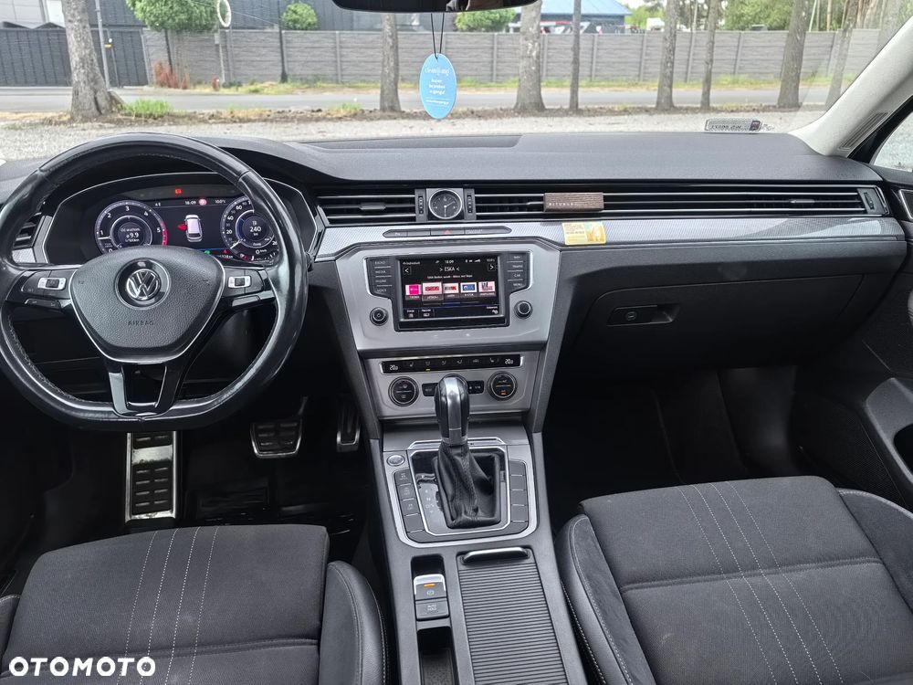 Volkswagen Passat Alltrack 2.0 TDI SCR 4Mot DSG - 12