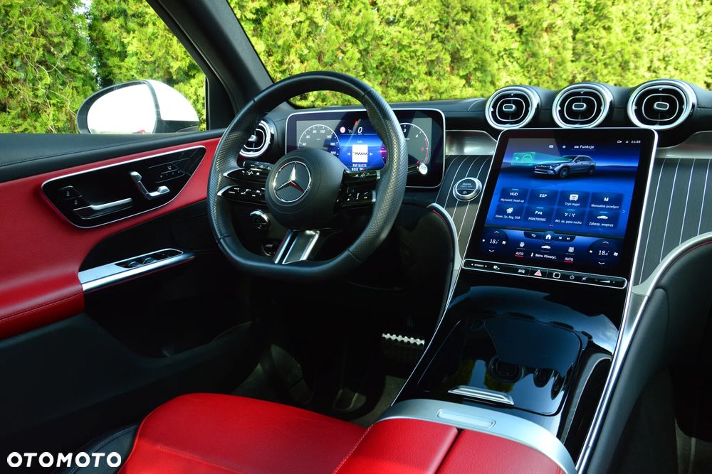 Mercedes-Benz GLC 220 d 4Matic 9G-TRONIC AMG Line Advanced - 21