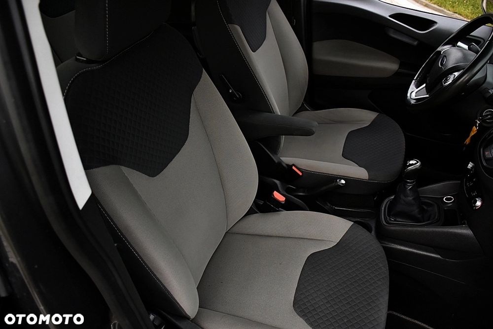 Ford Tourneo Courier 1.5 TDCi Trend - 26