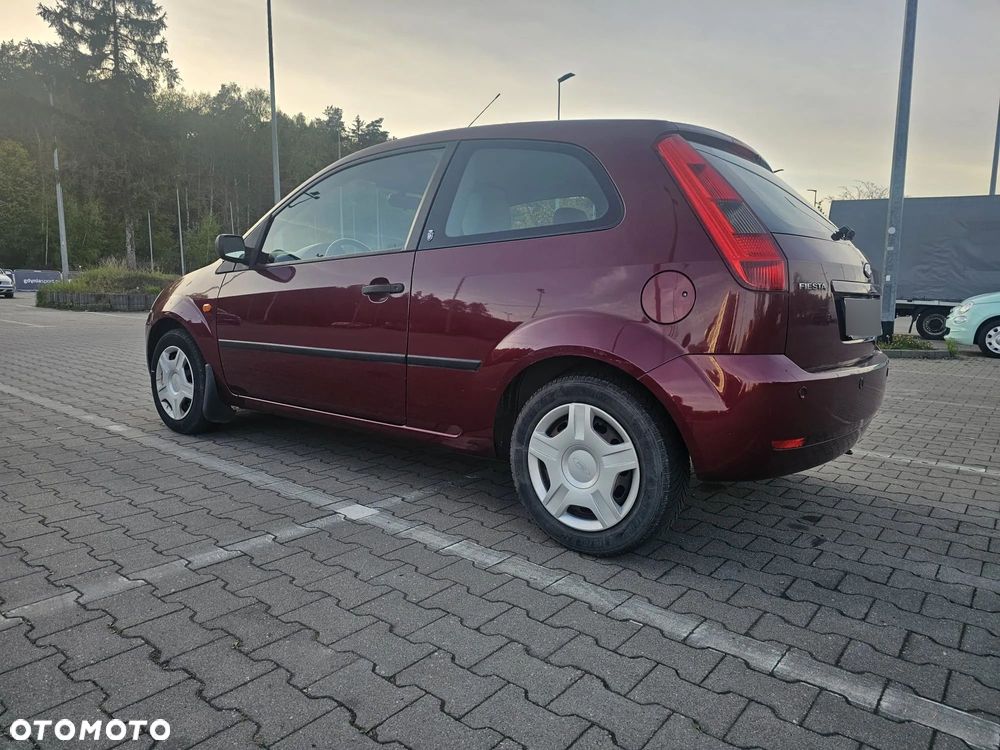 Ford Fiesta - 11