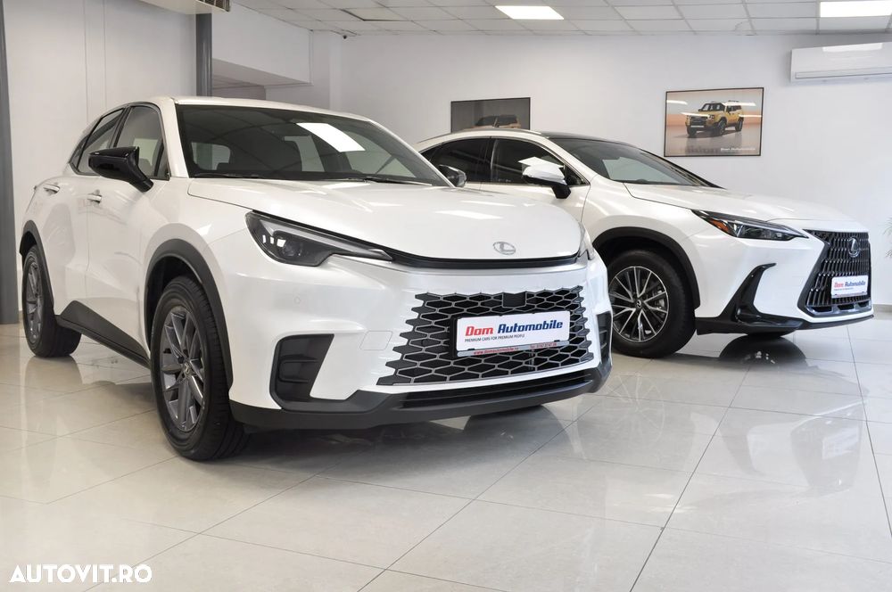 Lexus LBX - 2