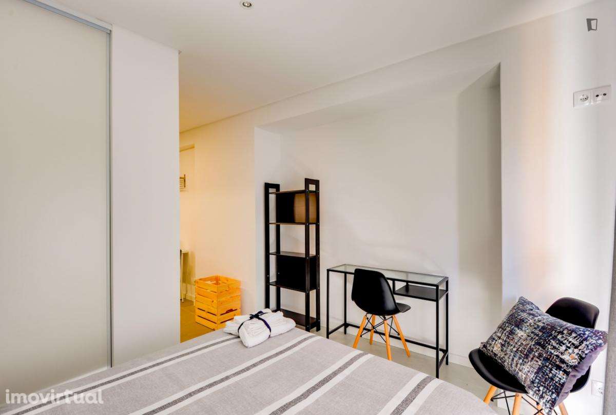 Estúdio - localizado em Baixa Coimbra - Grande imagem: 4/13
