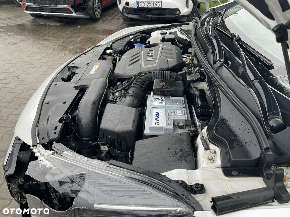 Hyundai i40 Kombi blue 1.6 CRDi DCT Space Plus - 16