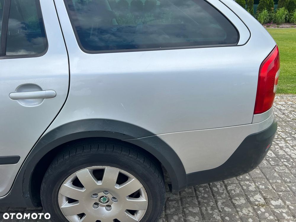 Skoda Octavia 2.0 TDI DPF Scout 4x4 - 23