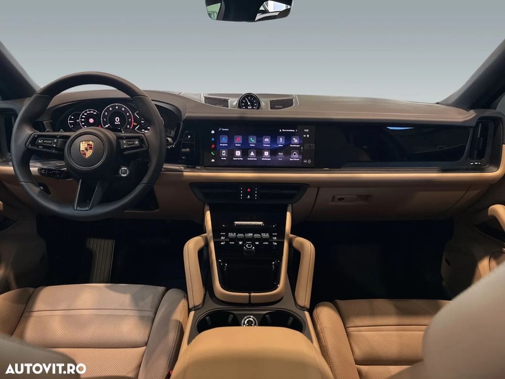 PORSCHE Cayenne Coupe 2026 — imagine 11