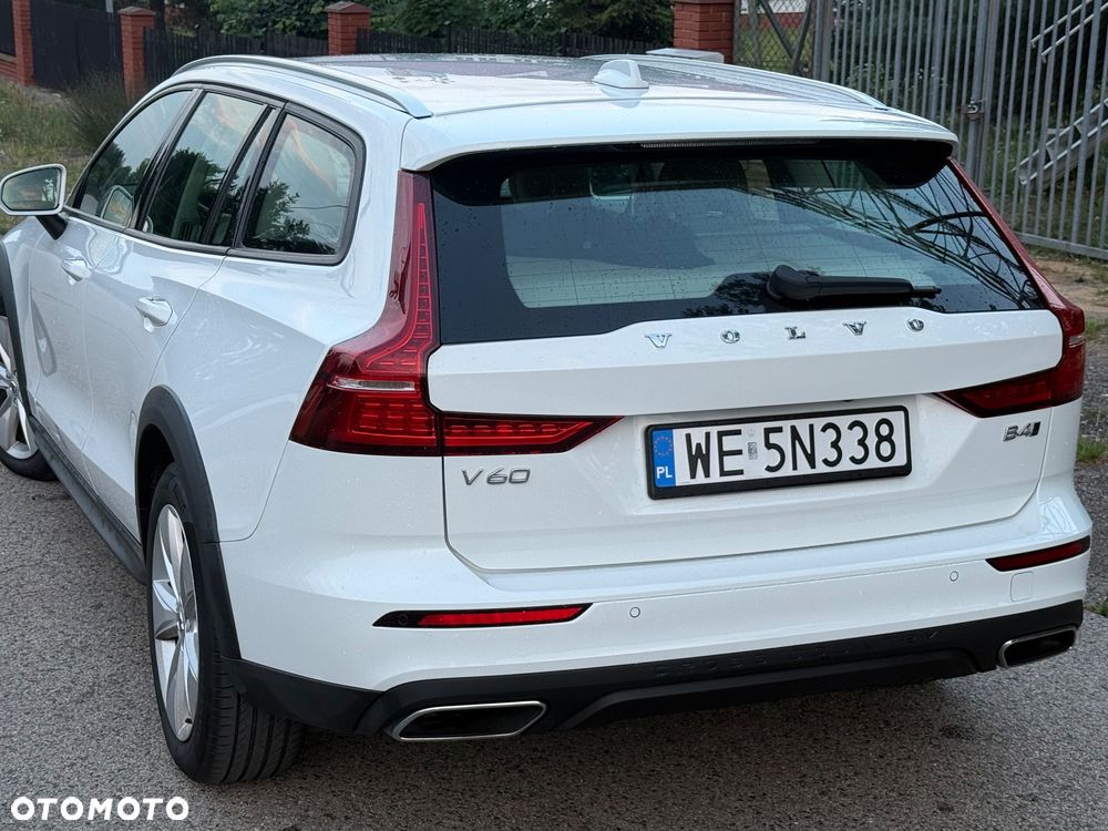 Volvo V60 Cross Country B4 D AWD - 2