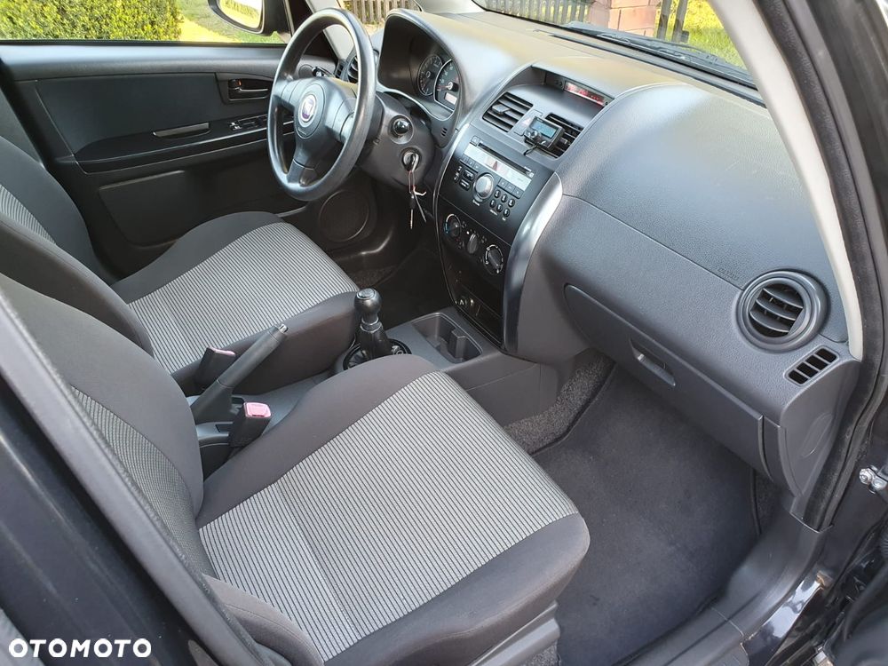 Fiat Sedici 1.6 16V 4x2 Dynamic - 29