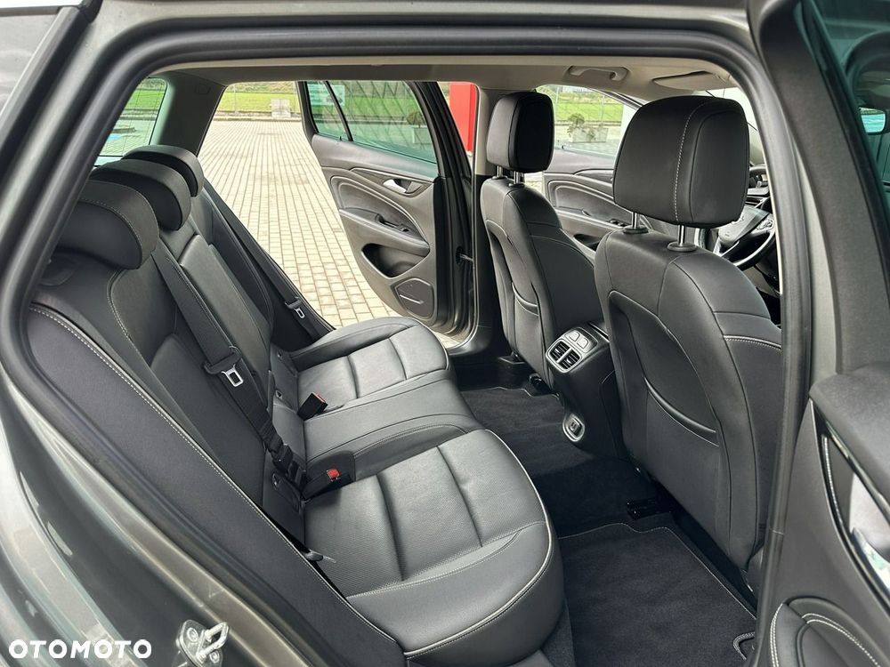 Opel Insignia 2.0 CDTI 4x4 Exclusive S&S - 15
